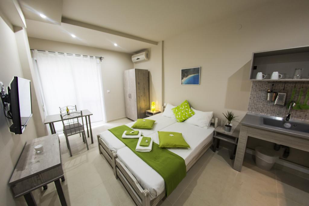 Zonita Guest House Nea Plagia Bagian luar foto