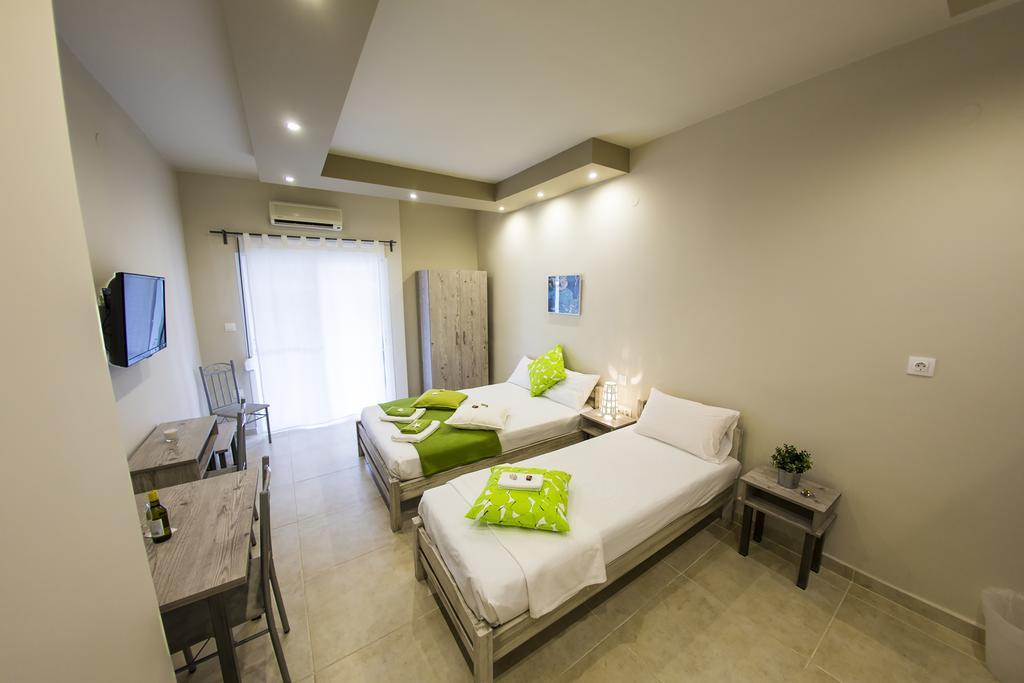 Zonita Guest House Nea Plagia Bagian luar foto